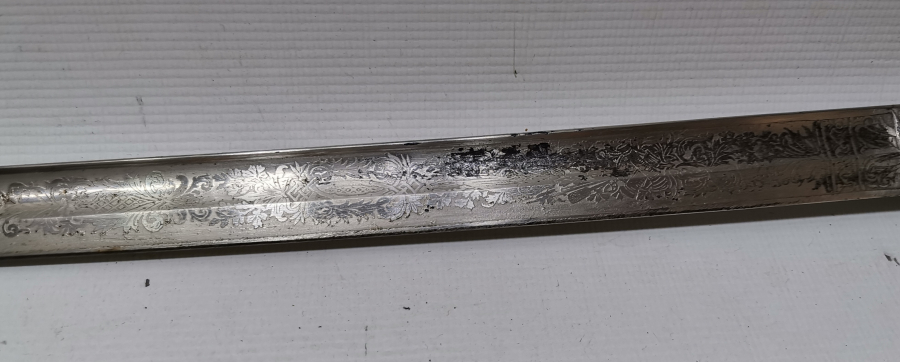 SAPI ŞAŞKA FORMUNDA YAPILMIŞ OSMANLI DÖNEMİ ÖZEL YAPIM SUBAY KILICI