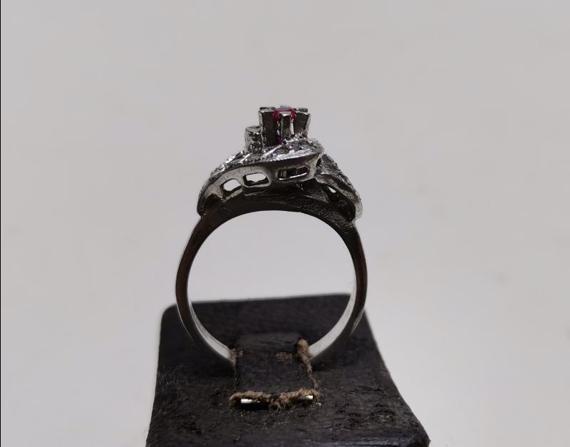 YAKUT TAŞLI PIRLANTA YÜZÜK