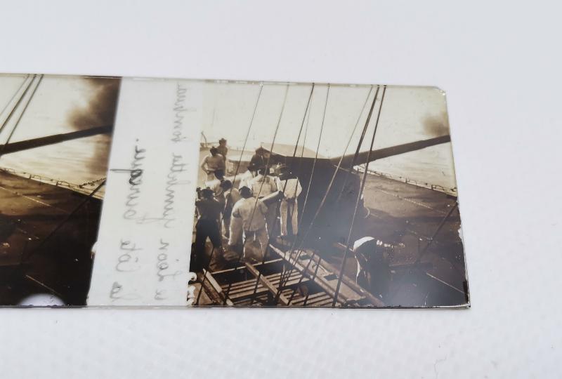 ÇANAKKALE SAVAŞI CAM NEGATİF: FRANSIZ GEMİSİ TÜRK SAHİLLERİNİ BOMBALARKEN