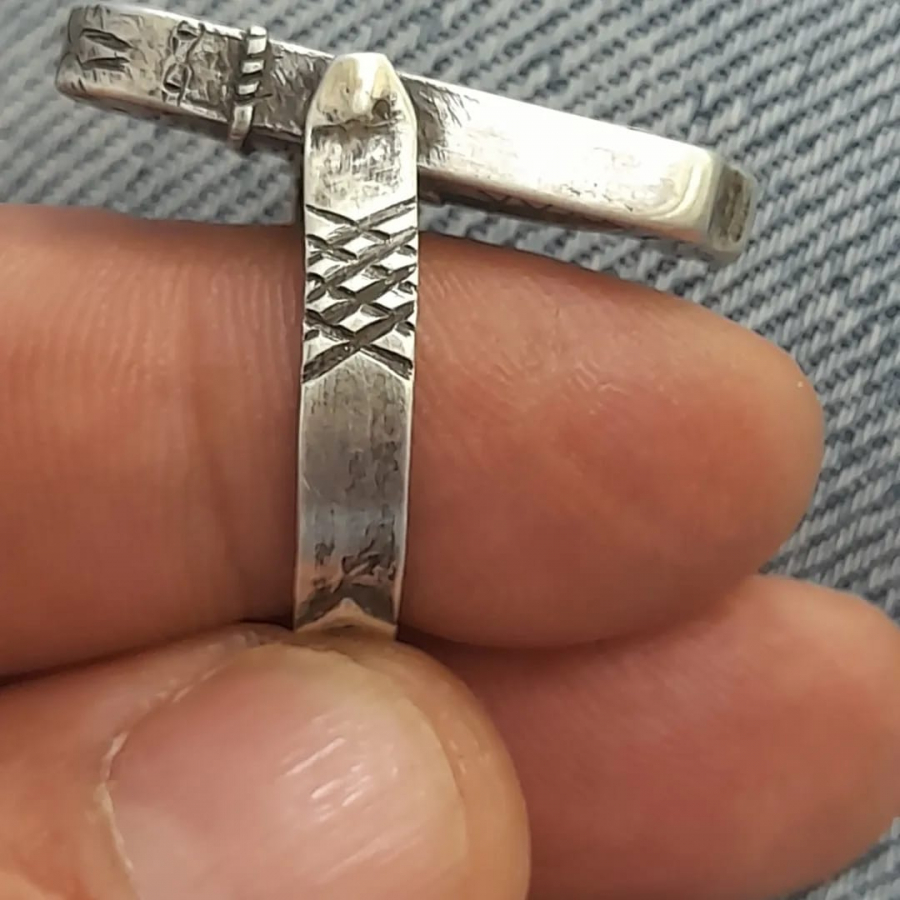 OSMANLI DÖNEMİ ANADOLU KAPLANI FORMLU TEKKE İŞİ GÜMÜŞ YÜZÜK