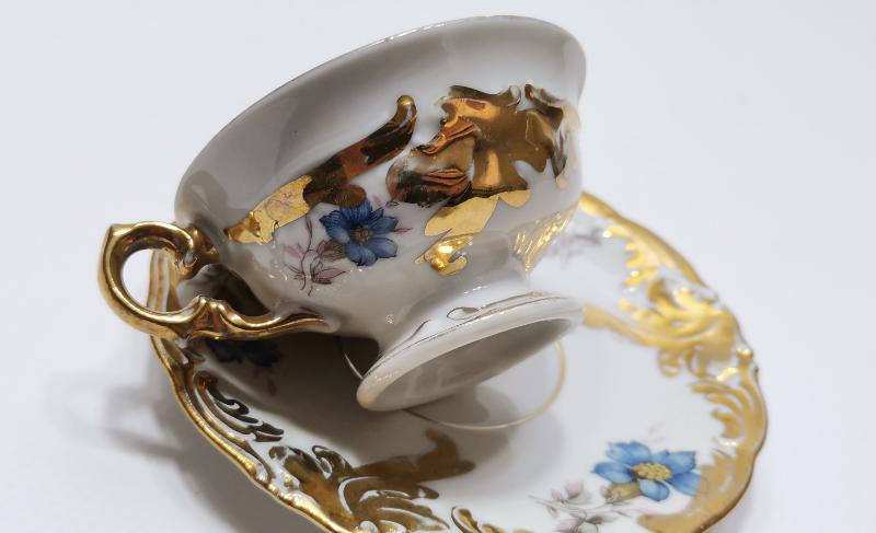 OSMANLI DÖNEMİ KPM MARKA ALTIN YALDIZLI ANTİKA FİNCAN