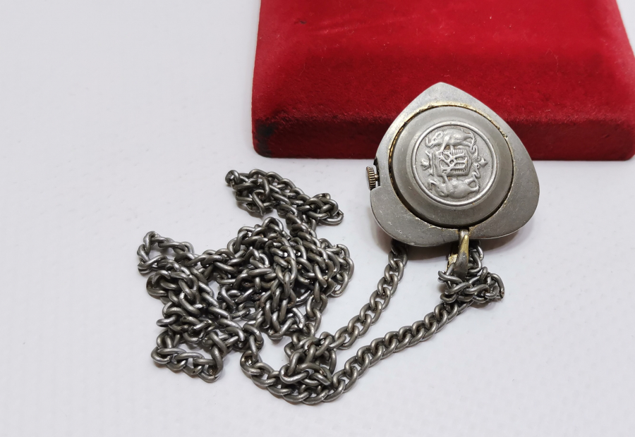 ALTIN KAPLAMA ANTİKA KURMALI KOLYE SAAT