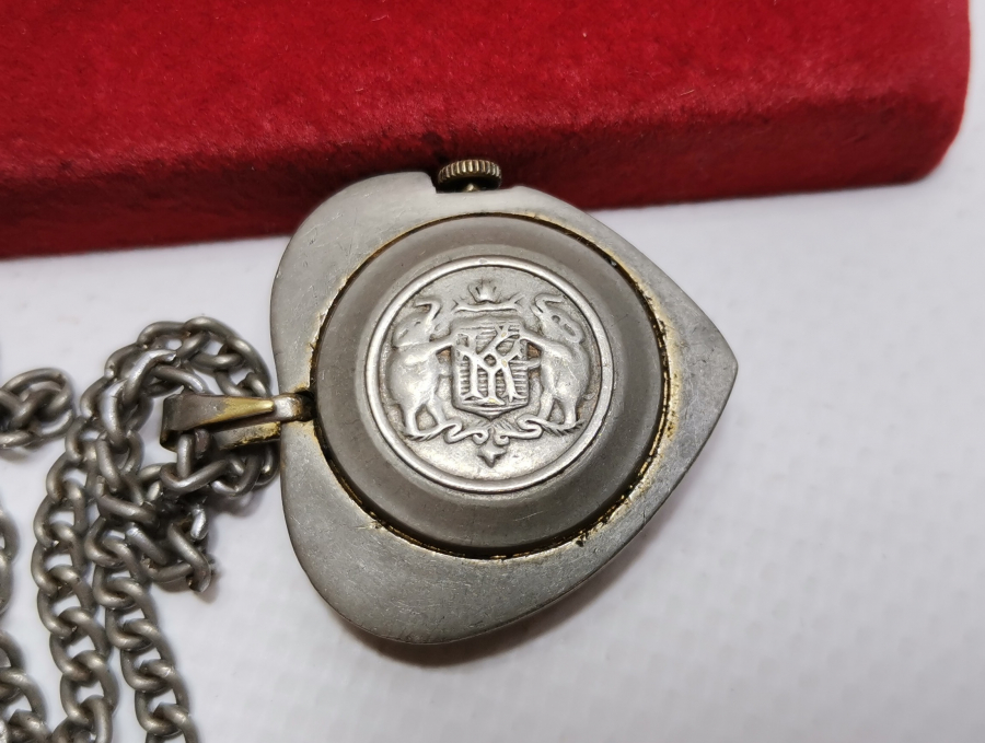 ALTIN KAPLAMA ANTİKA KURMALI KOLYE SAAT