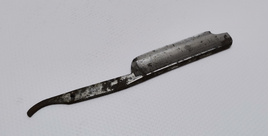 ANTİKA BERBER USTURASI PARÇASI