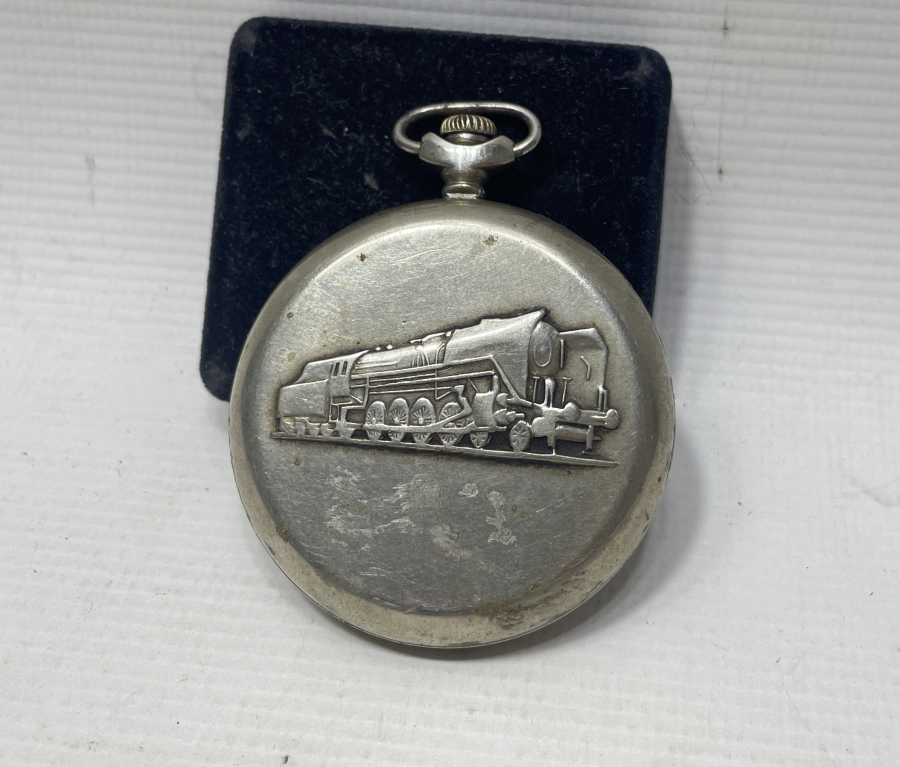 ARKASI TRENLİ SERKİSOF MARKA KURMALI CEP SAATİ