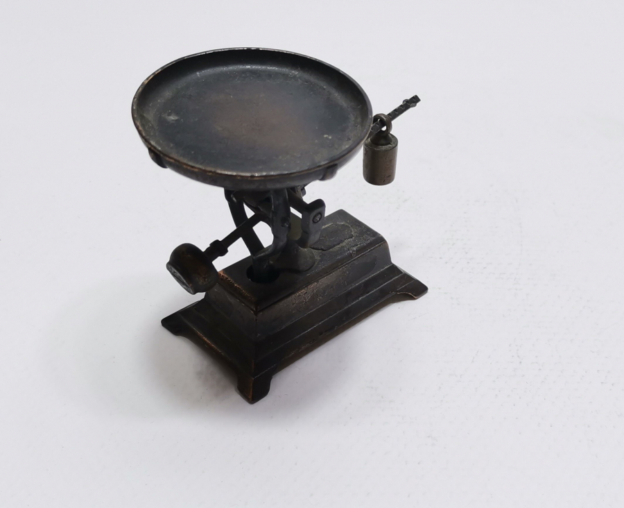 İSPANYA YAPIMI ANTİKA MİNİ TERAZİ - ŞAŞIRTICI UFAKLIKTA