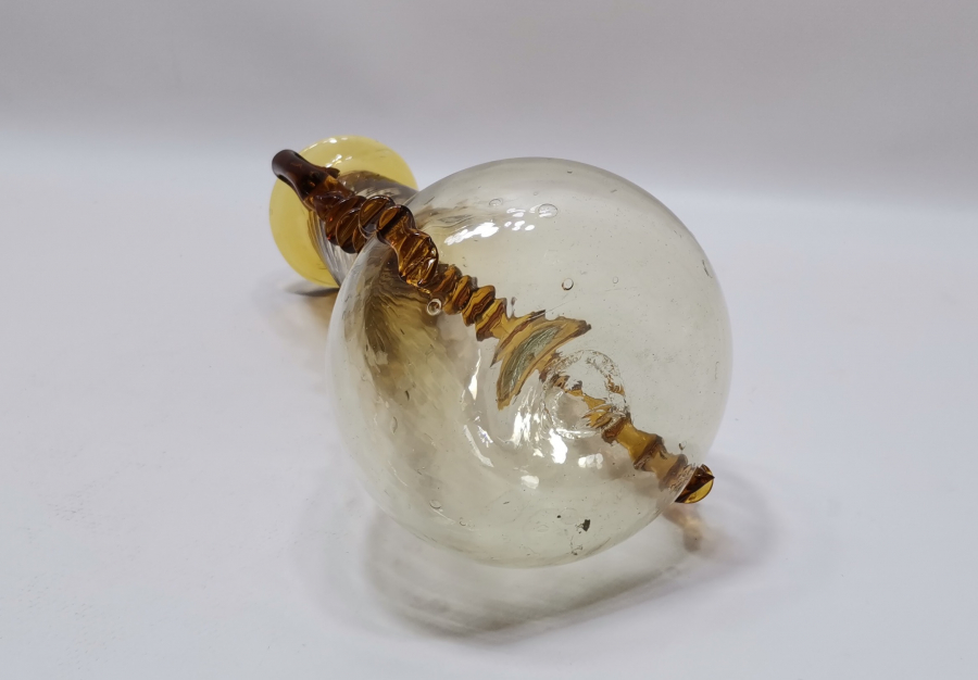 NADİR RENKTE KOPARMA İŞÇİLİKLİ EL YAPIMI ANTİKA ÇİFT KULPLU VAZO