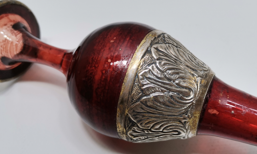 OSMANLI DÖNEMİ GÜMÜŞ APLİKLİ KOPARMA CAM GÜLEBDAN