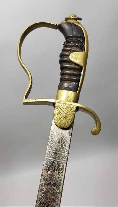 OSMANLI DÖNEMİ H. MIGUIRDITCHIAN İMZALI AY YILDIZ VE SANCAK GRAVÜRLÜ TOPÇU KILICI