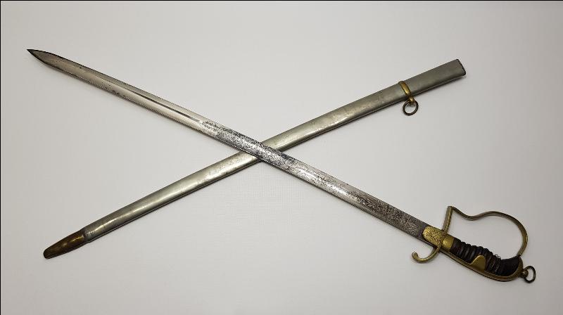 OSMANLI DÖNEMİ H. MIGUIRDITCHIAN İMZALI AY YILDIZ VE SANCAK GRAVÜRLÜ TOPÇU KILICI