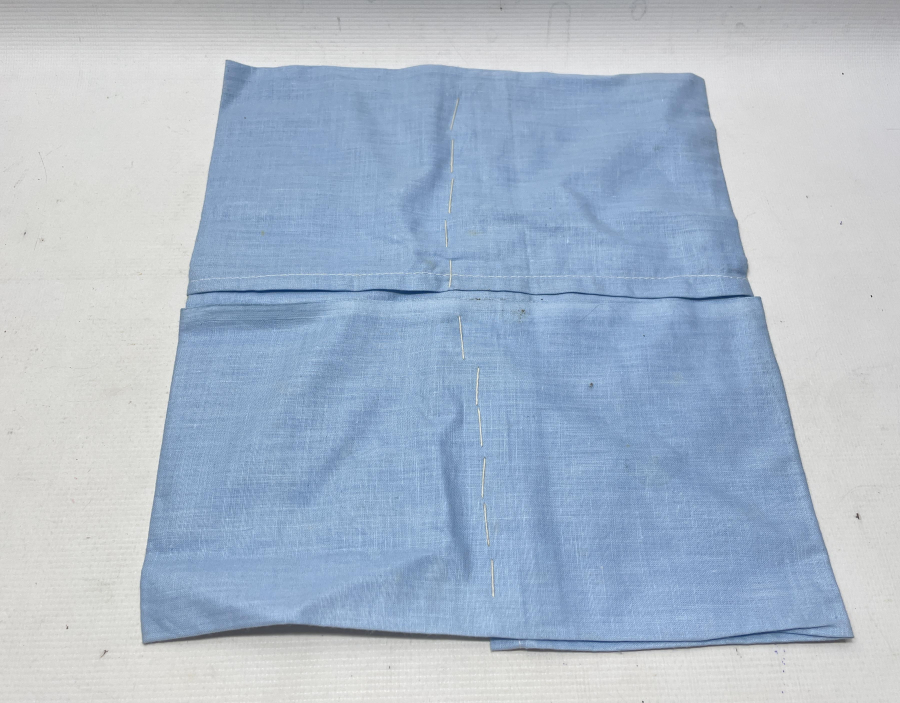 OSMANLI DÖNEMİ İPEK İŞLEMELİ KARANFİLLİ GELİN ÇEVRESİ