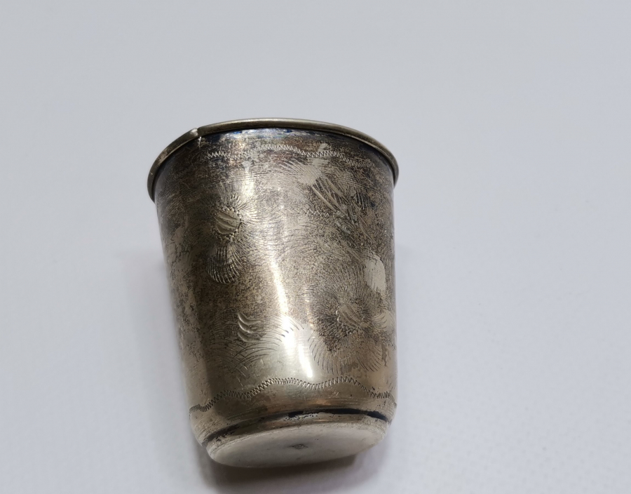 ÜZERİ KALEM İŞÇİLİKLİ ANTİKA GÜMÜŞ SU BARDAĞI