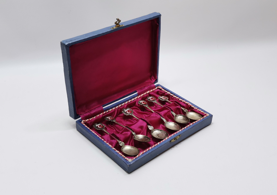 ORJNAL KUTUSUNDA MİNELİ GÜMÜŞ ÇAY KAŞIĞI TAKIMI