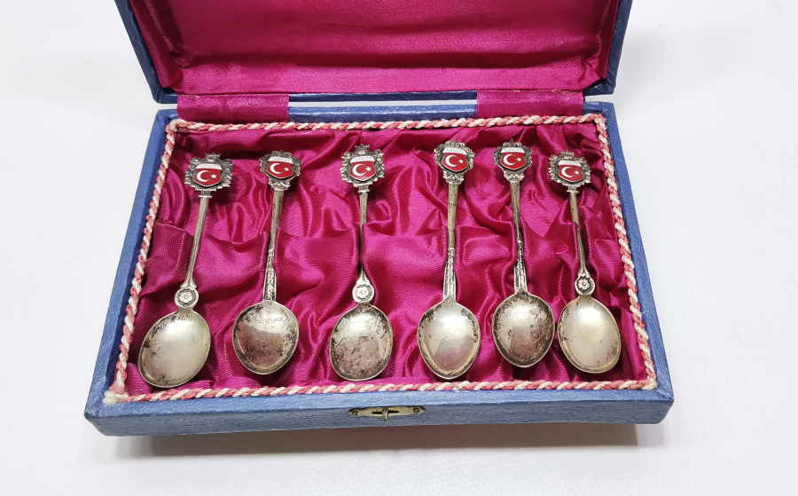 ORJNAL KUTUSUNDA MİNELİ GÜMÜŞ ÇAY KAŞIĞI TAKIMI