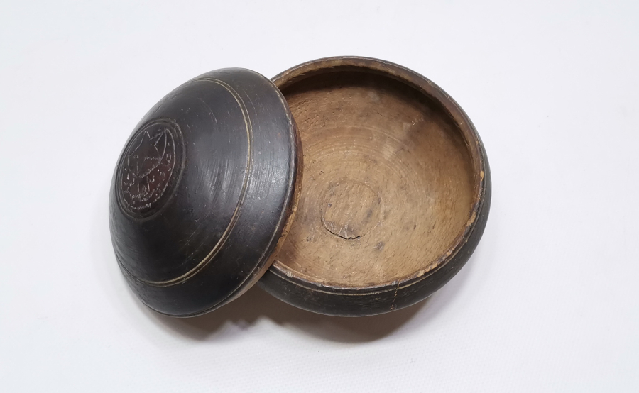 OSMANLI DÖNEMİ AFİYET OLSUN YAZILI VE AY YILDIZLI NADİR FORMDA AHŞAP KAHVE KUTUSU