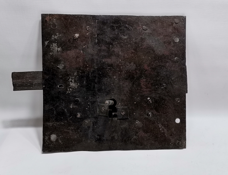 OSMANLI DÖNEMİ KOÇ BAŞI FİGÜRLÜ TEKKE İŞİ BÜYÜK BOY KAPI KİLİDİ