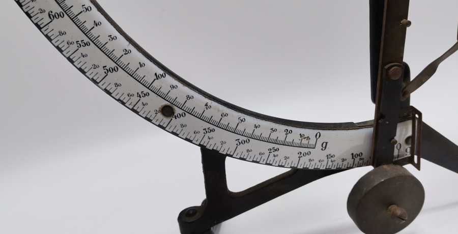 PORSELEN KADRANLI ANTİKA POSTA TERAZİSİ - MEKTUP TERAZİSİ