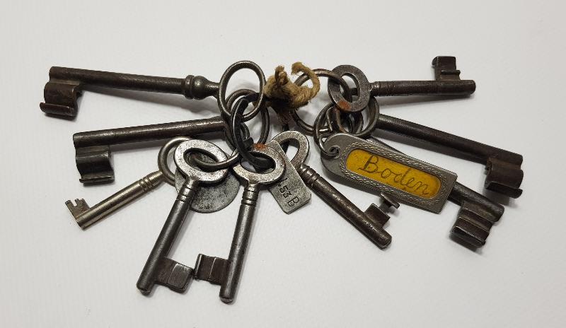 ANTİKA ANAHTAR LOTU
