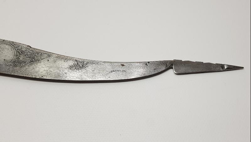 ANTİKA FARKLI FORMDA ZIRH DELİCİ KAMA