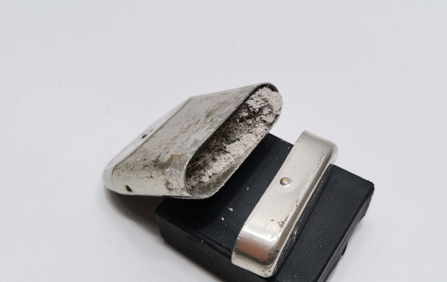 İÇİNDE TOZ KAV BULUNAN  ÇOK NADİR ASKERİ KAV ÇAKMAĞI - ÇOK NADİR AVRUPA KAV ÇAKMAĞI