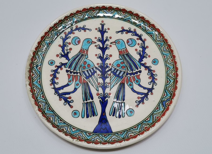 ÇİFTE KUMRULAR KONULU KÜTAHYA İŞİ EL BOYAMA DUVAR TABAĞI