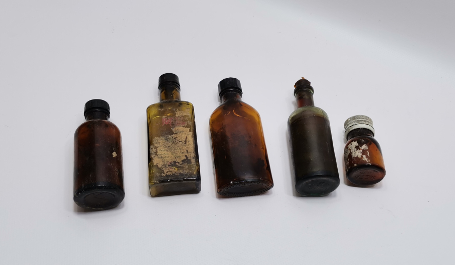 ECZACILIK TARİHİ - ANTİKA İLAÇ ŞİŞESİ LOTU