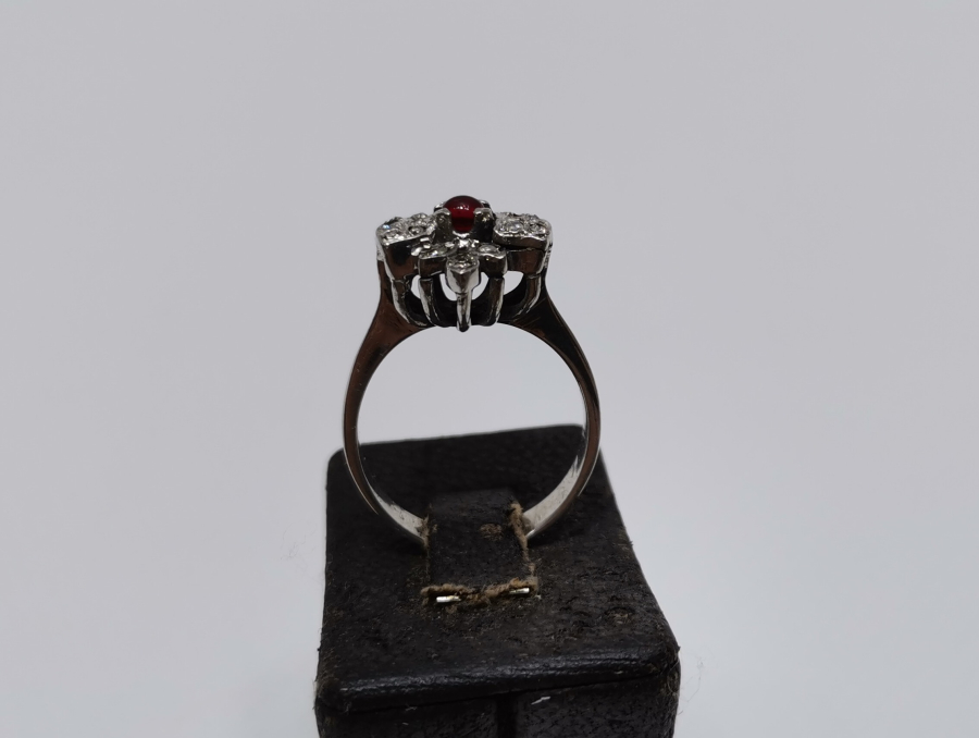 PIRLANTA VE YAKUT TAŞLI ANTİKA YÜZÜK