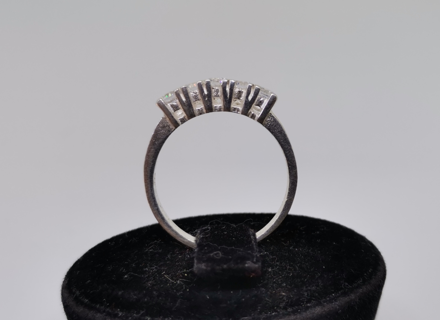 BEŞ TAŞ MODEL GÜMÜŞ YÜZÜK