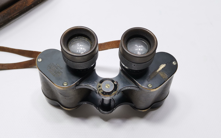 OSMANLI DÖNEMİ KUTUSUNDA SUBAY DÜRBÜNÜ