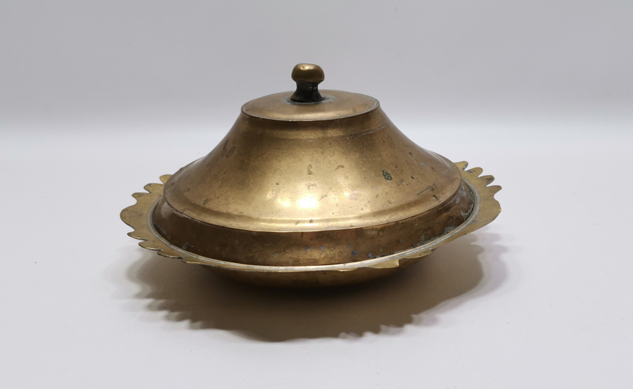 OSMANLI DÖNEMİ SÜLEYMANİYE İŞİ KAPAKLI SAHAN