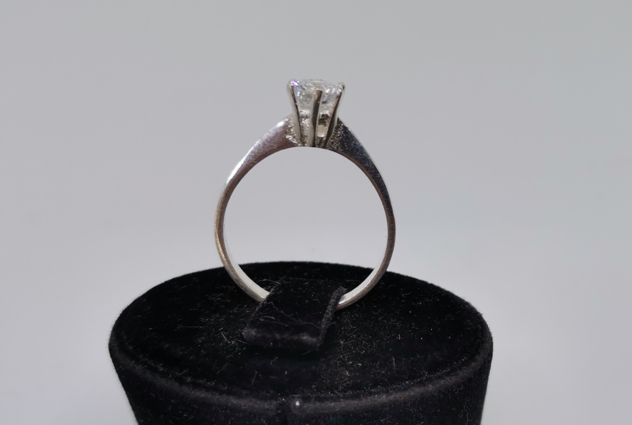 TEKTAŞ MODEL GÜMÜŞ YÜZÜK