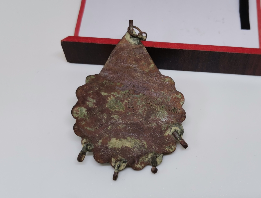 ÜZERİ OSMANLICA YAZILI OSMANLI DÖNEMİ ARMUDİ KOLYE 