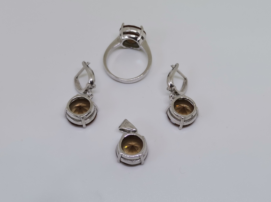 ZULTANİT TAŞLI GÜMÜŞ TAKIM