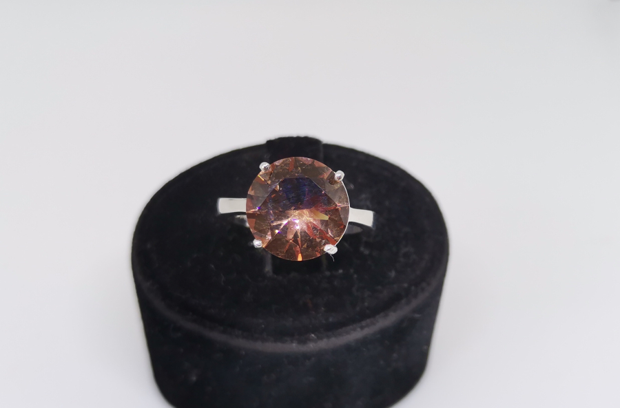 ZULTANİT TAŞLI GÜMÜŞ TAKIM