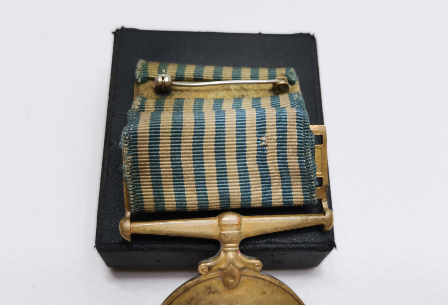 ORJİNAL ASKISIYLA NADİR KORE SAVAŞI MADALYASI