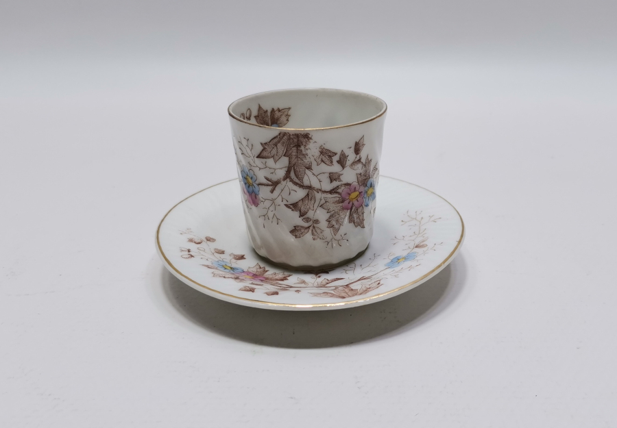 ALTI OSMANLICA VE RUSÇA YAZILI OSMANLI DÖNEMİ KUZUNETSOV KAHVE FİNCANI