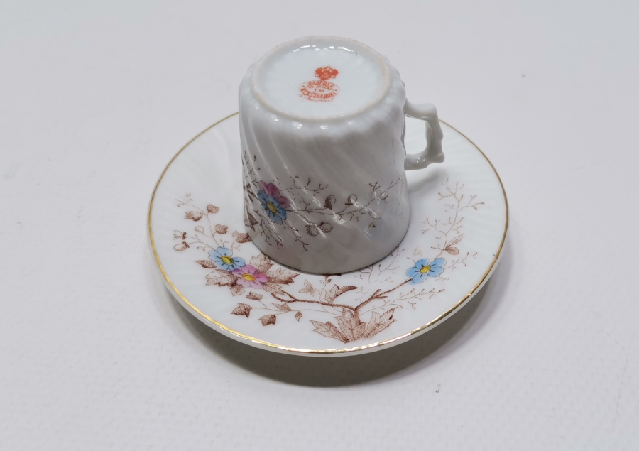 ALTI OSMANLICA VE RUSÇA YAZILI OSMANLI DÖNEMİ KUZUNETSOV KAHVE FİNCANI