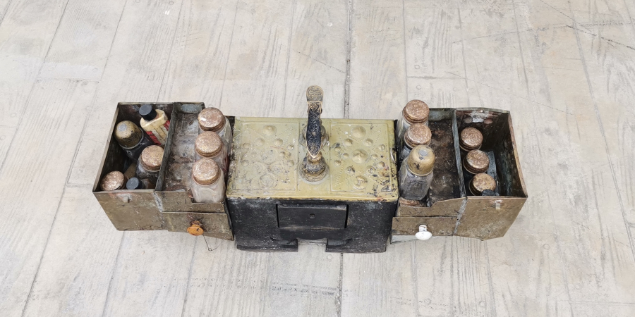 BÜYÜK BOY ANTİKA BOYACI SANDIĞI