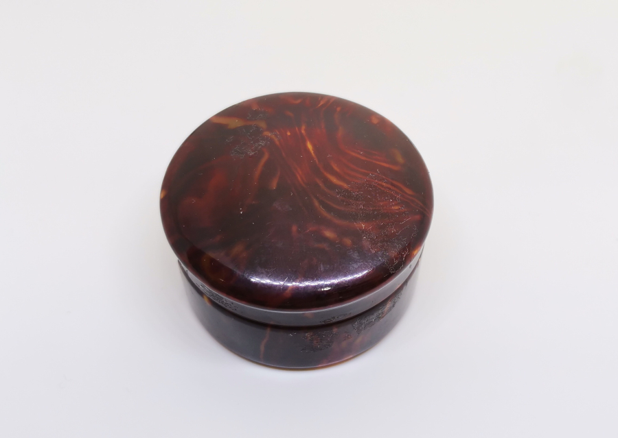 KAPLUMBAĞA KABUĞUNDAN YAPILMIŞ ANTİKA KUTU