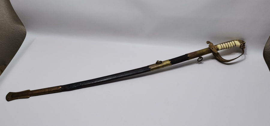 OSMANLI DÖNEMİ KEMİK SAPLI ASLAN BAŞLI SUBAY KILICI