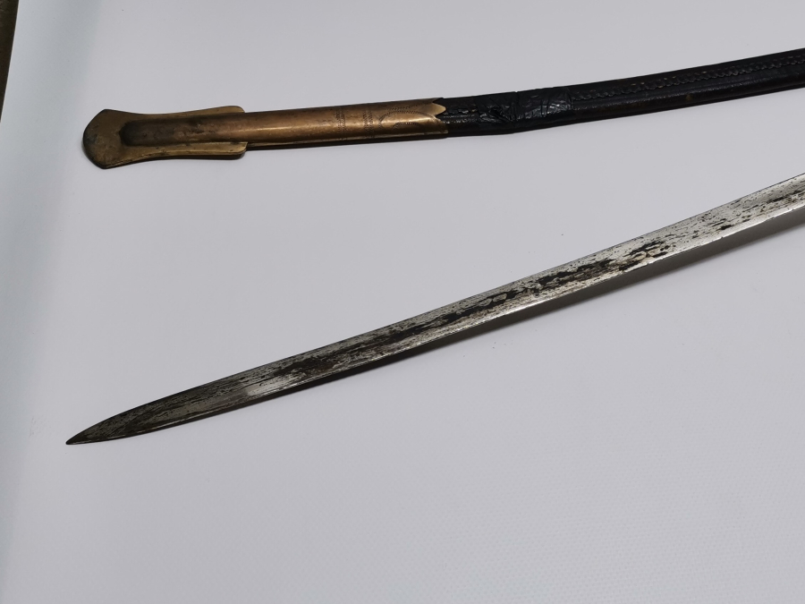 OSMANLI DÖNEMİ KEMİK SAPLI ASLAN BAŞLI SUBAY KILICI