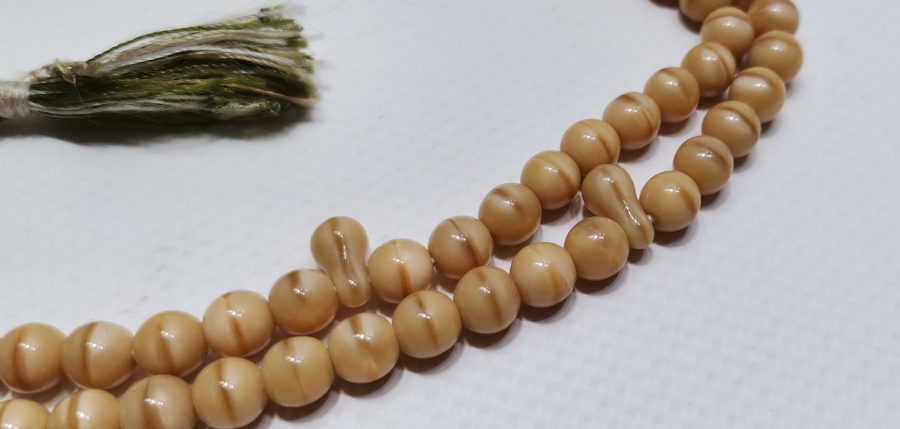 OSMANLI DÖNEMİ NADİR RENKTE BEYKOZ NAMAZ TESPİHİ