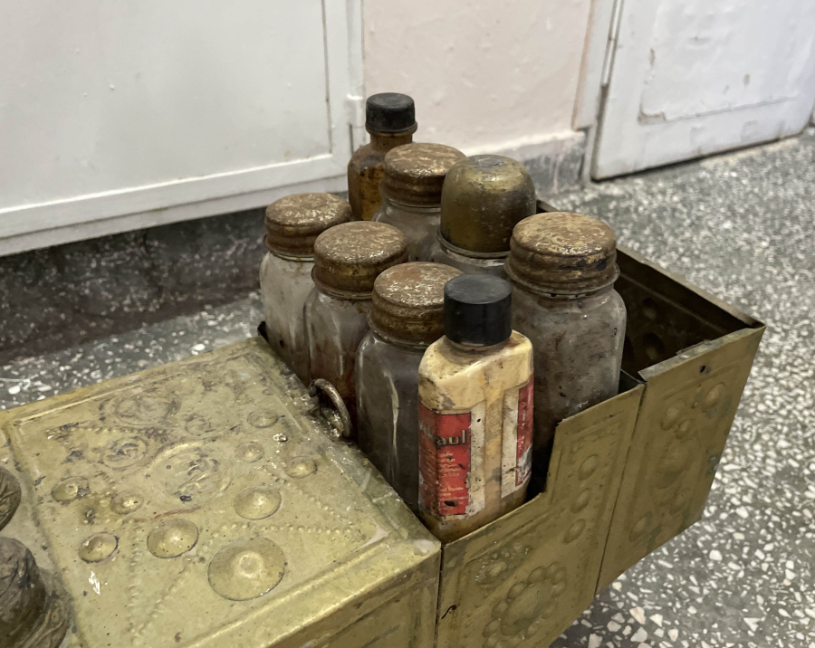 BÜYÜK BOY ANTİKA BOYACI SANDIĞI