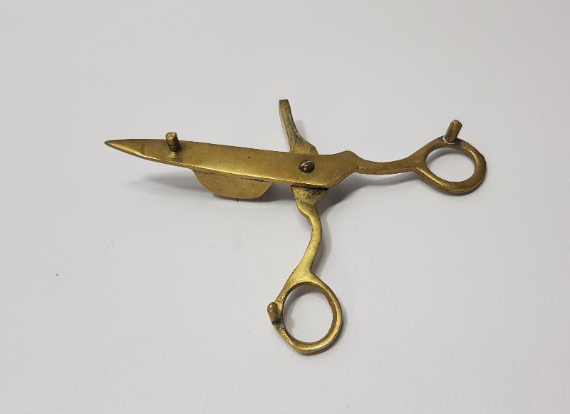 ANTİKA MUM SÖNDÜRME MAKASI