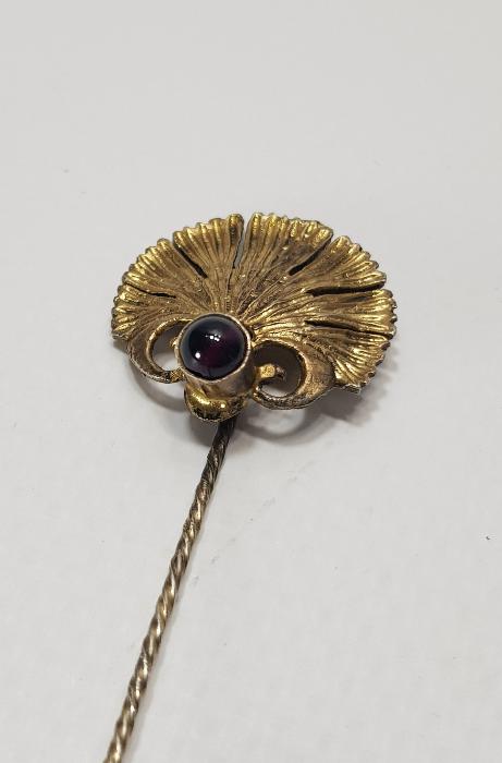 ANTİKA NADİR FORMDA LAL TAŞLI GÜMÜŞ İĞNE BROŞ