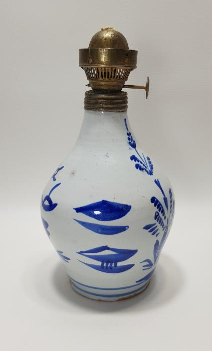 OSMANLI DÖNEMİ PORSELEN ZEMZEMLİKTEN YAPILMIŞ LAMBA