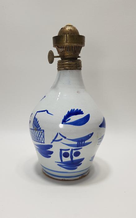 OSMANLI DÖNEMİ PORSELEN ZEMZEMLİKTEN YAPILMIŞ LAMBA