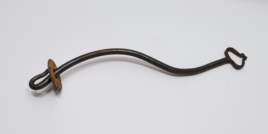 OSMANLI DÖNEMİ YILAN BAŞLI EL DÖVME DEMİR KAĞNI MİLİ