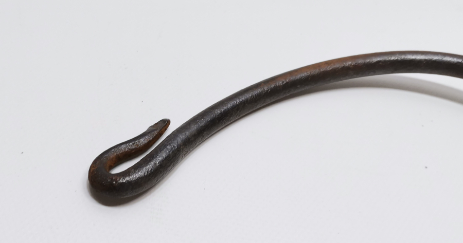 OSMANLI DÖNEMİ YILAN BAŞLI EL DÖVME DEMİR KAĞNI MİLİ