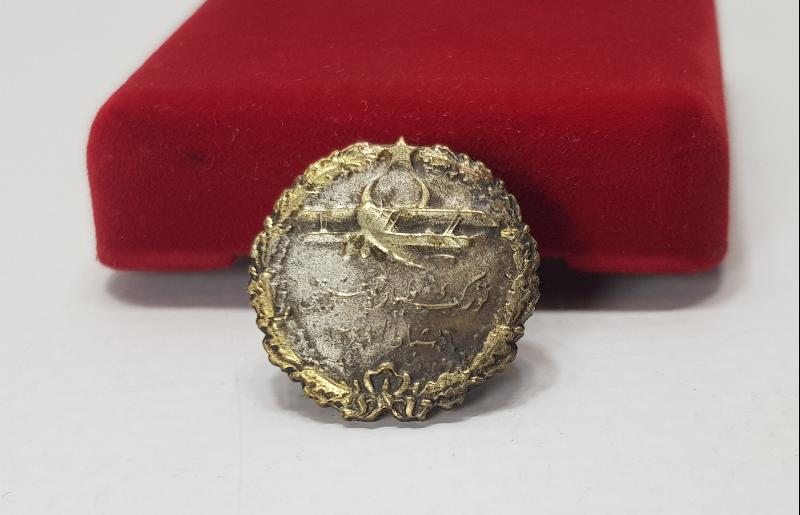 OSMANLICA YAZILI TÜRK TAYYARE CEMİYETİ ROZETİ